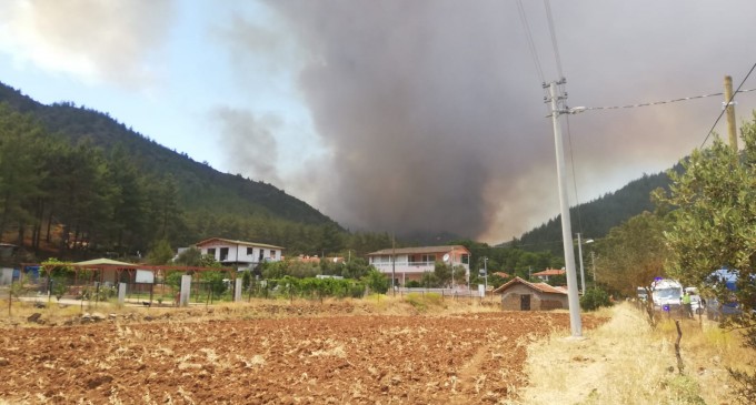 Marmaris’te yangın sürüyor: 2 bin 881 hektar zarar gördü