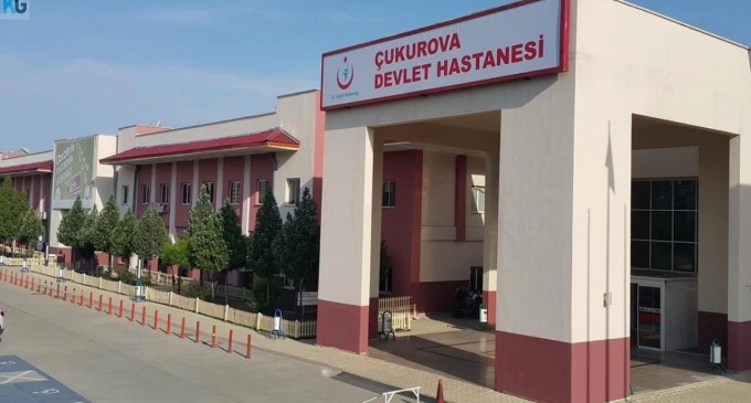 Adana’da 50 kişilik grup hastane bastı, sağlıkçılar hizmet durdurdu