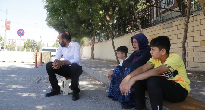 Emine Şenyaşar adliye önünde: Burası evim oldu