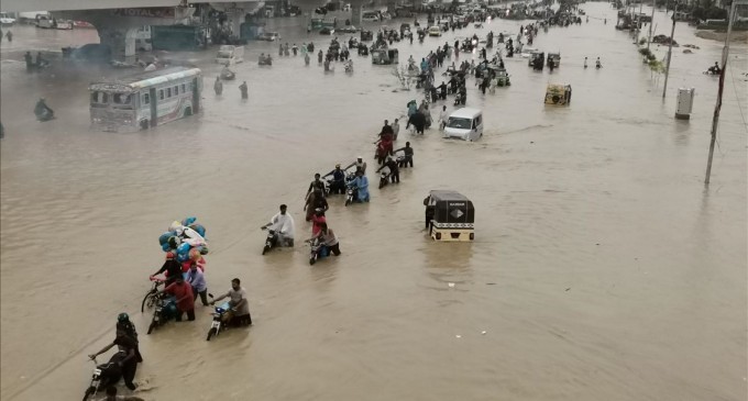 Pakistan’da yağışlar can aldı: 76 ölü