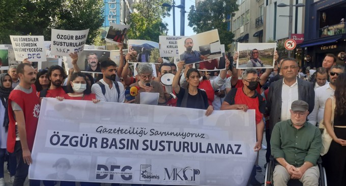 Tutuklanan 16 gazeteci için İstanbul’da açıklama