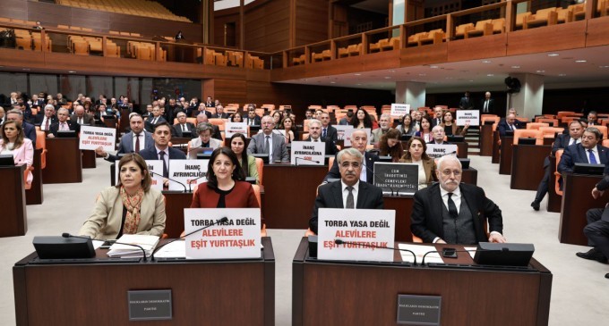 HDP: Alevi toplumunun haklı taleplerinin yanında olacağız