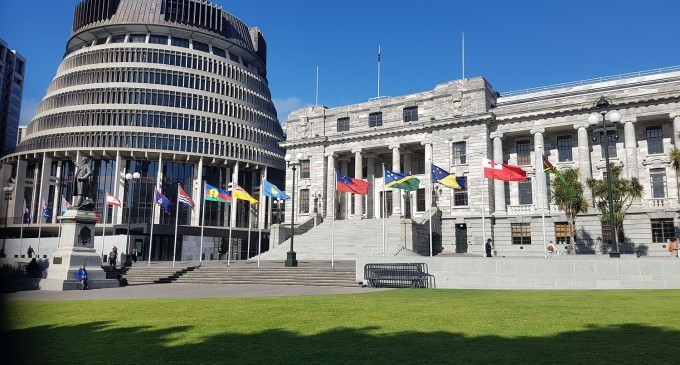 Yeni Zelanda’da İran Büyükelçisi’ni sınır dışı etme çağrısı