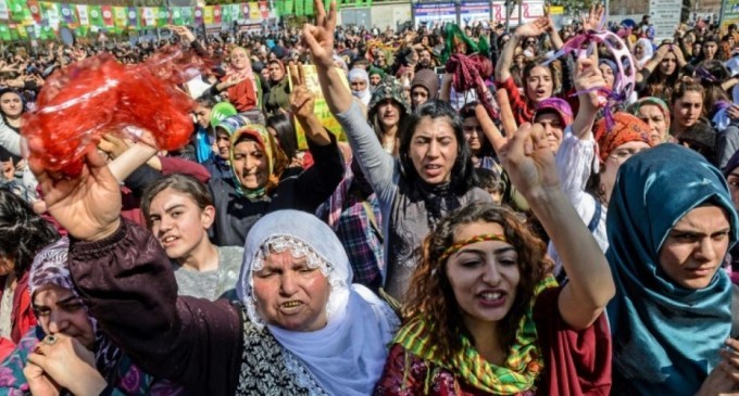 Kürt kadınları ‘Kurdistan Kadınlar Birliği’nde buluşacak