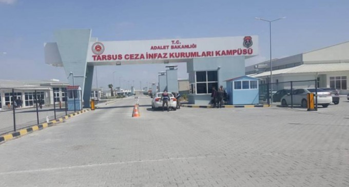 Tarsus Kadın Cezaevi’nde tutukluların mektuplarına el konuluyor