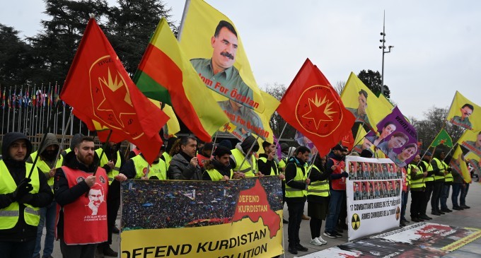 ‘Abdullah Öcalan’a özgürlük’ eylemi 25’inci ayında