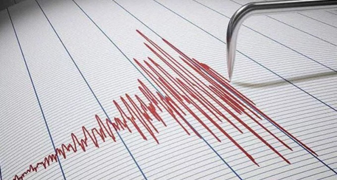 Endonezya açıklarında 7.6 büyüklüğünde deprem
