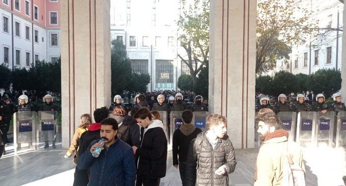 İstanbul Üniversitesi’nde ırkçı saldırı: 1 öğrenci yaralı