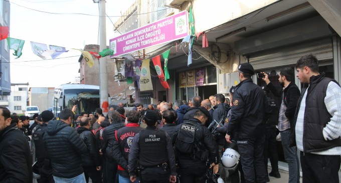 İzmir’de gözaltına alınan HDP’liler serbest bırakıldı