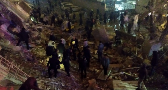Amed’te trafik tıkandı: Halka sağduyu çağrısı