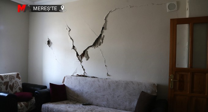 Evine az hasarlı raporu verilen depremzede: Az hasarlıysa kendisi otursun