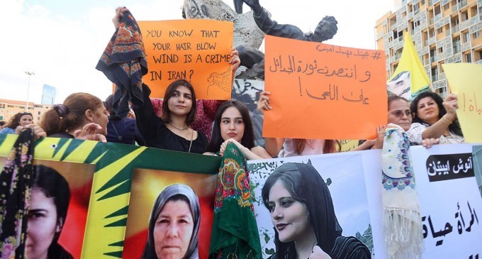 İran’da bir yılda en az 245 Kürt kadın tutuklandı
