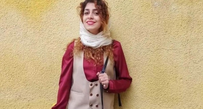 İran’da şair Sara Motaghi tutuklandı