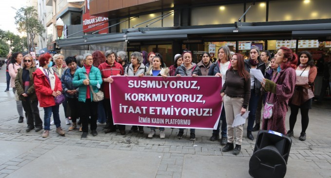 İzmirli kadınlardan tutuklamalara tepki