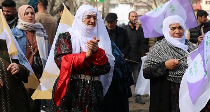 Milazgir Newrozu’nda ‘cezaevi direnişine’ selam!