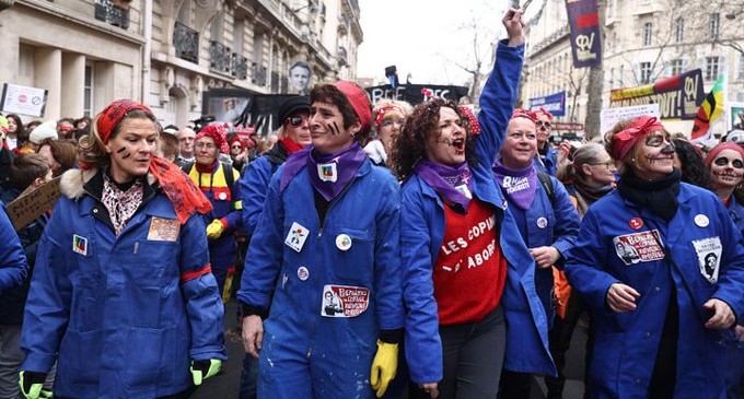 Paris’te temizlik işçilerinin grevi uzatıldı