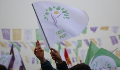 Yeşil Sol Parti Amed Eşsözcüsü: Baskıcı rejimleri tarihin çöp sepetine atacağız