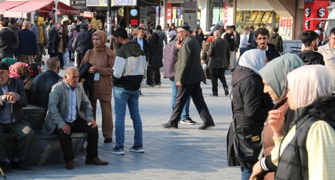 Ekonomik kriz bayramın tadını kaçırdı