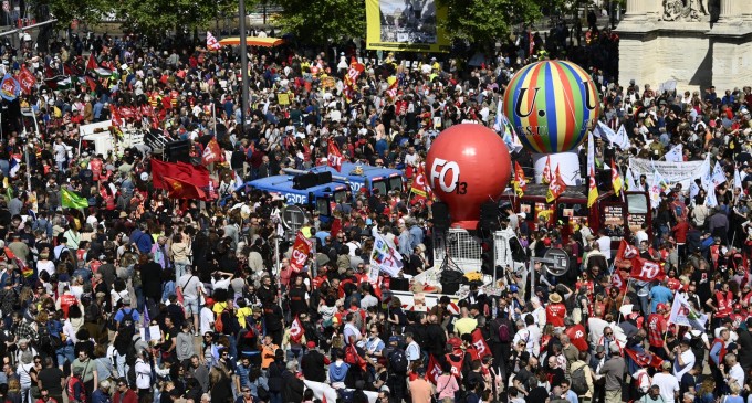 Fransa’da 1 Mayıs: 300’u aşkın noktada eylem