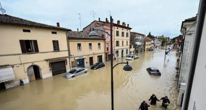 İtalya’da sel felaketi nedeniyle 36 bin kişi evini terk etti