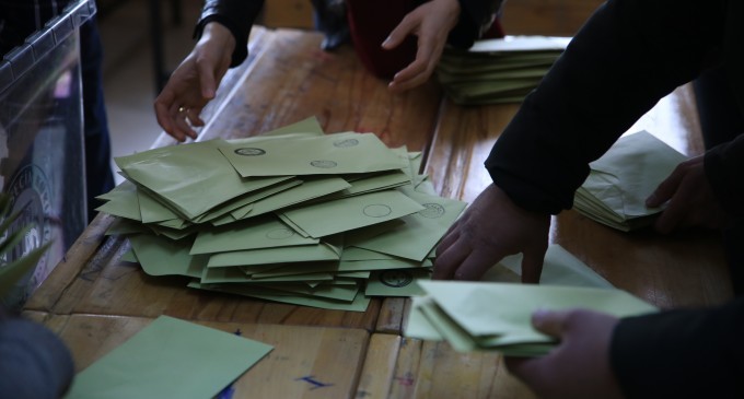 Yeşil Sol Parti’nin sıfırlandı, tüm oylar AKP’ye yazıldı