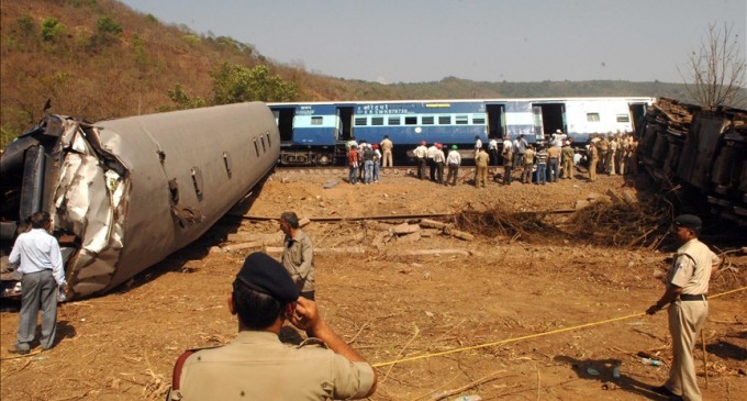 Hindistan’da tren kazasında ölü sayısı 288’e çıktı