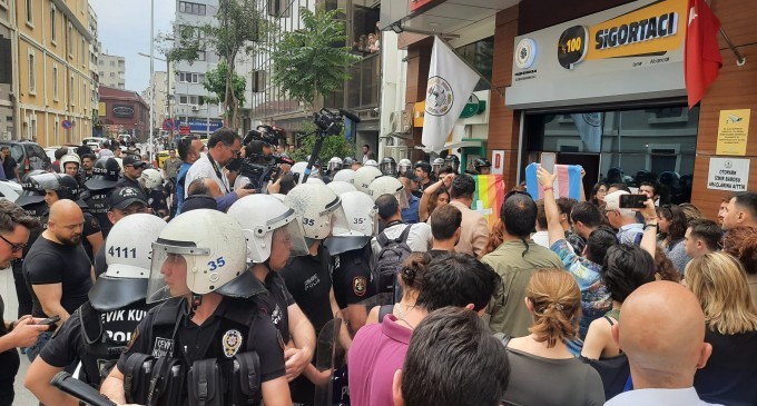 İzmir Barosu’ndan polis saldırısına karşı suç duyurusu
